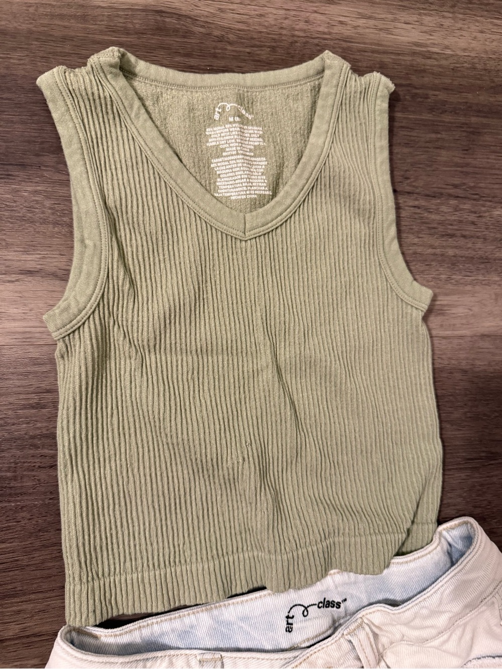 Tank top bundle - Picture 2 of 4